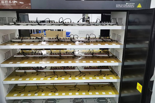 产品恒温老化测试箱（含循环断电高温坏境）